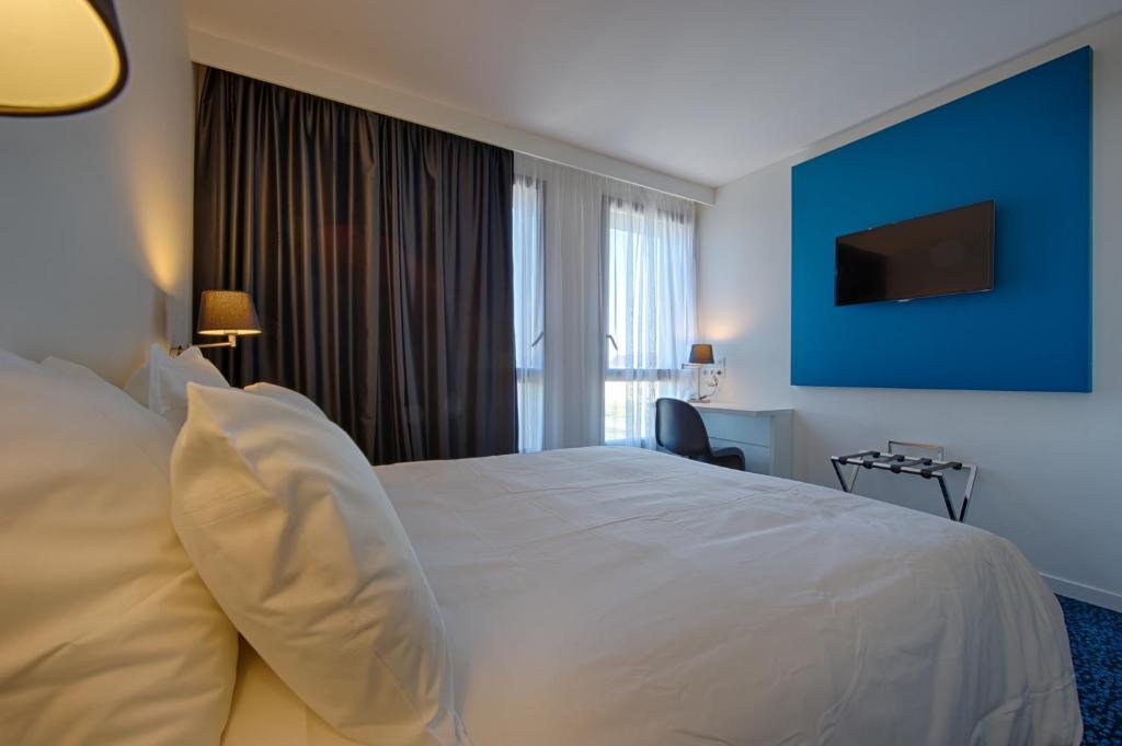 Nex Hotel ตาร์บ ห้อง รูปภาพ